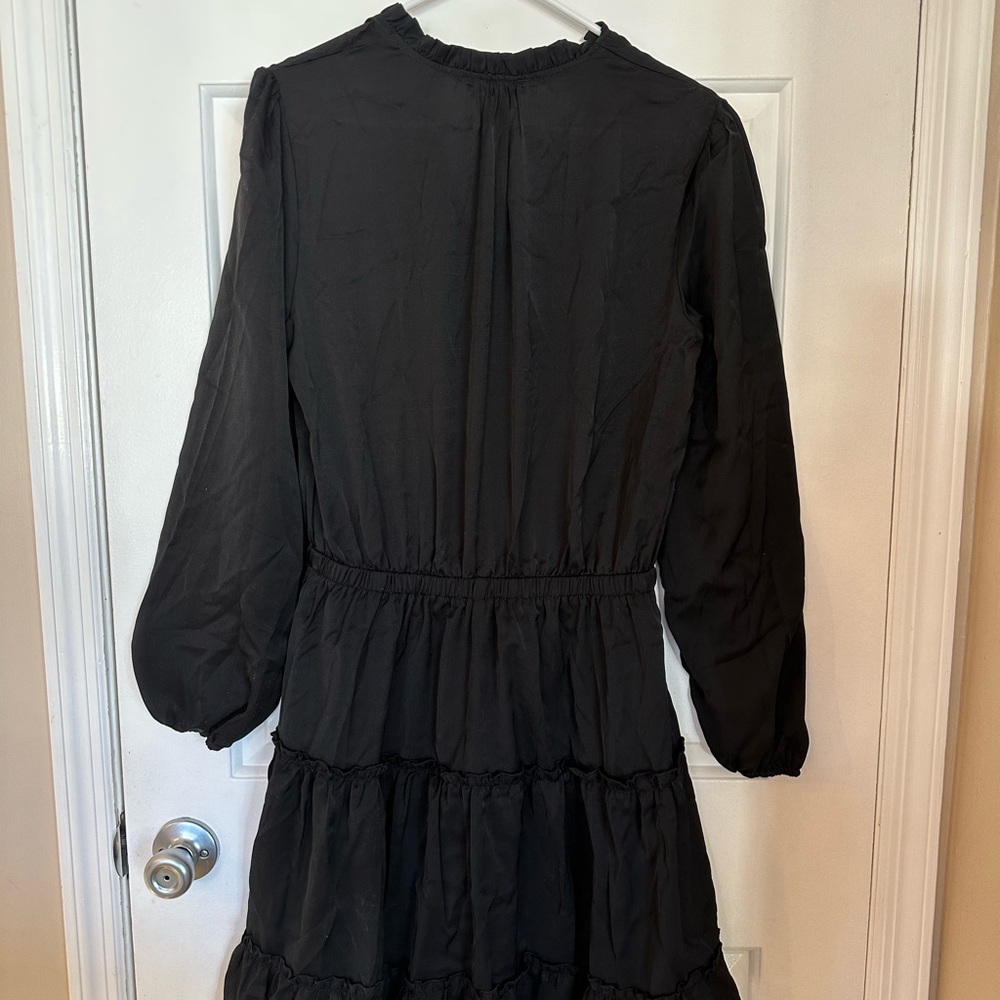 Women’s black dress, size Large. - Picture 3 of 3